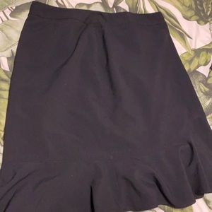 Beautiful black skirt, size 16
